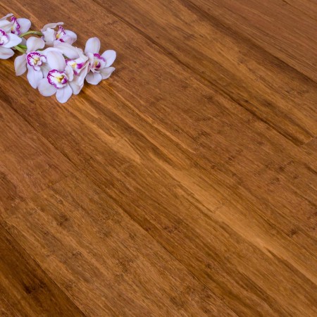 How are the different bamboo flooring colours created?